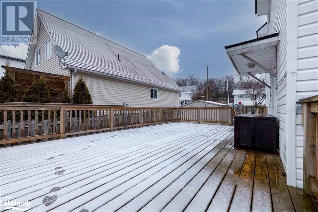 18 Wakefield Street, Parry Sound, Ontario  P2A 2V1 - Photo 6 - 40524725