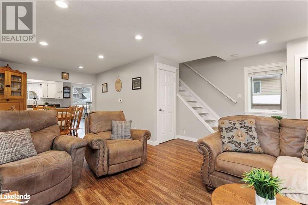 18 Wakefield Street, Parry Sound, Ontario  P2A 2V1 - Photo 9 - 40524725