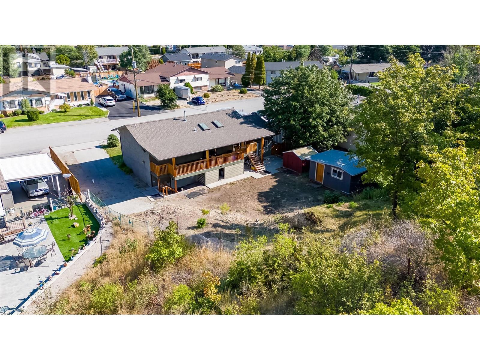 11917 MARSHALL Crescent Summerland