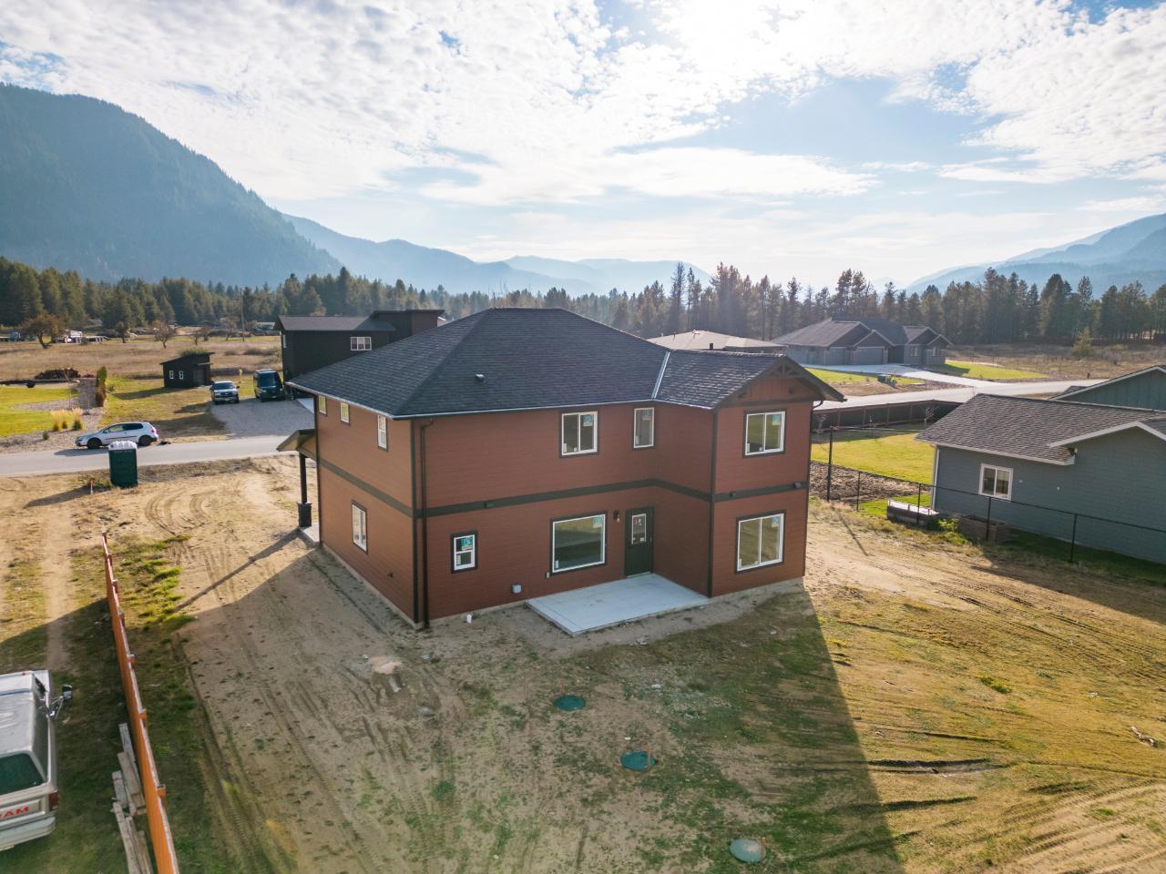 1071 Elkview Road, Castlegar, British Columbia  V1N 4L5 - Photo 47 - 2474443