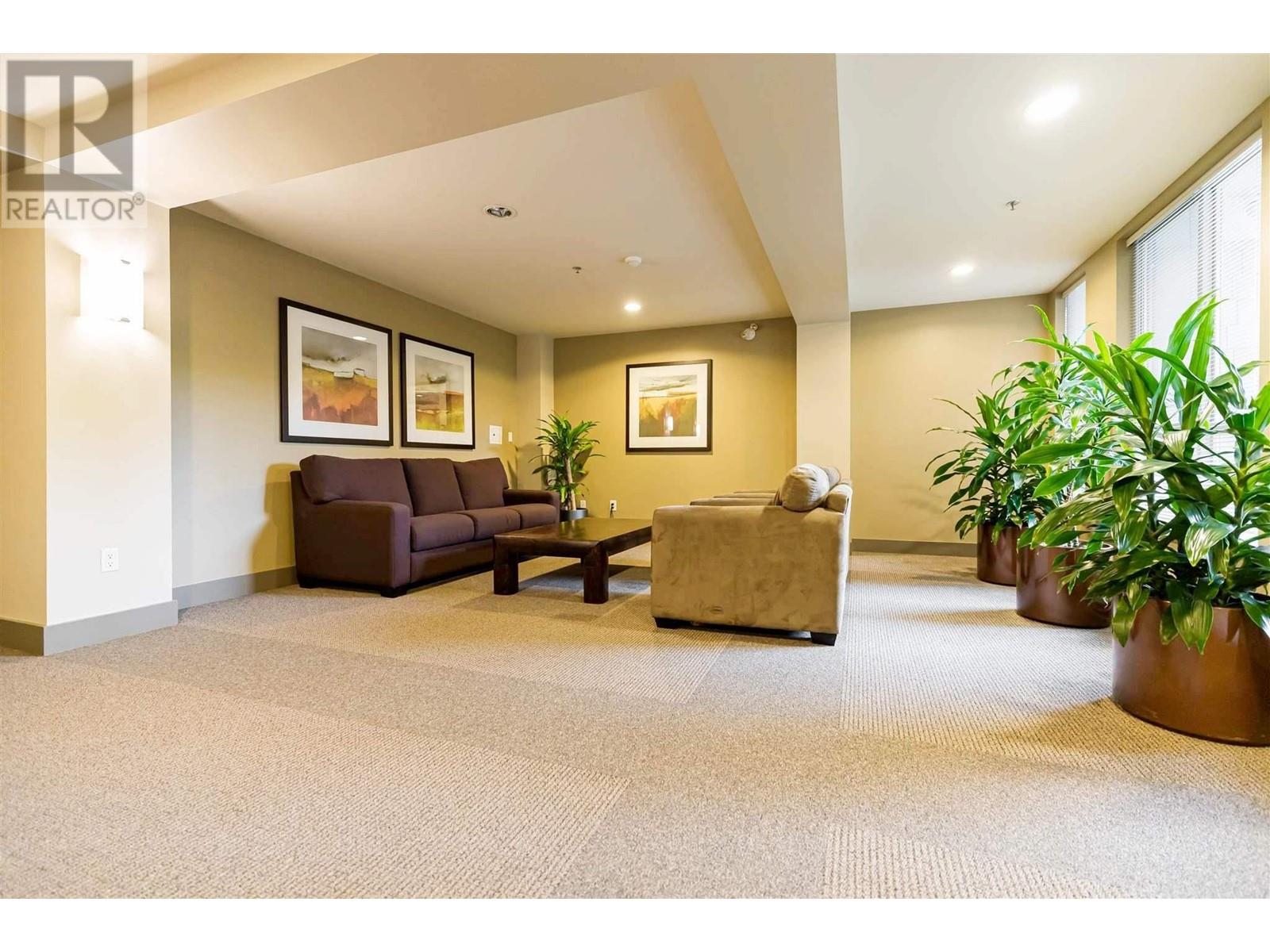 Listing Picture 19 of 21 : 301 6268 EAGLES DRIVE, Vancouver / 溫哥華 - 魯藝地產 Yvonne Lu Group - MLS Medallion Club Member