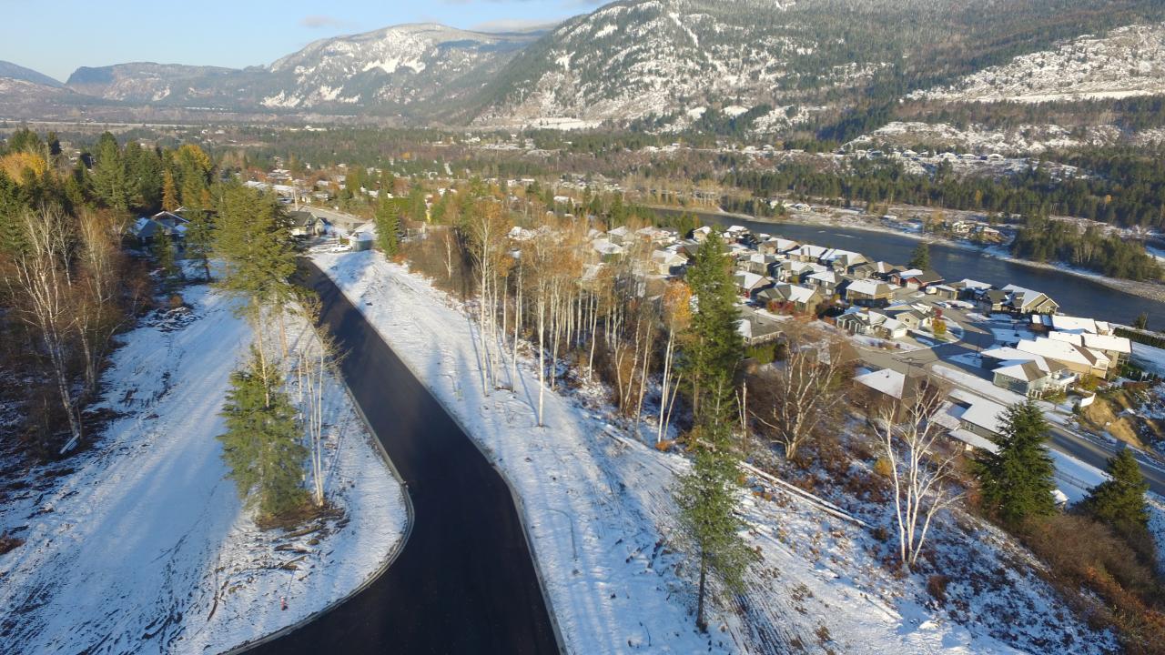 3725 Toba Road, Castlegar, British Columbia  V1N 4Y3 - Photo 10 - 2474364