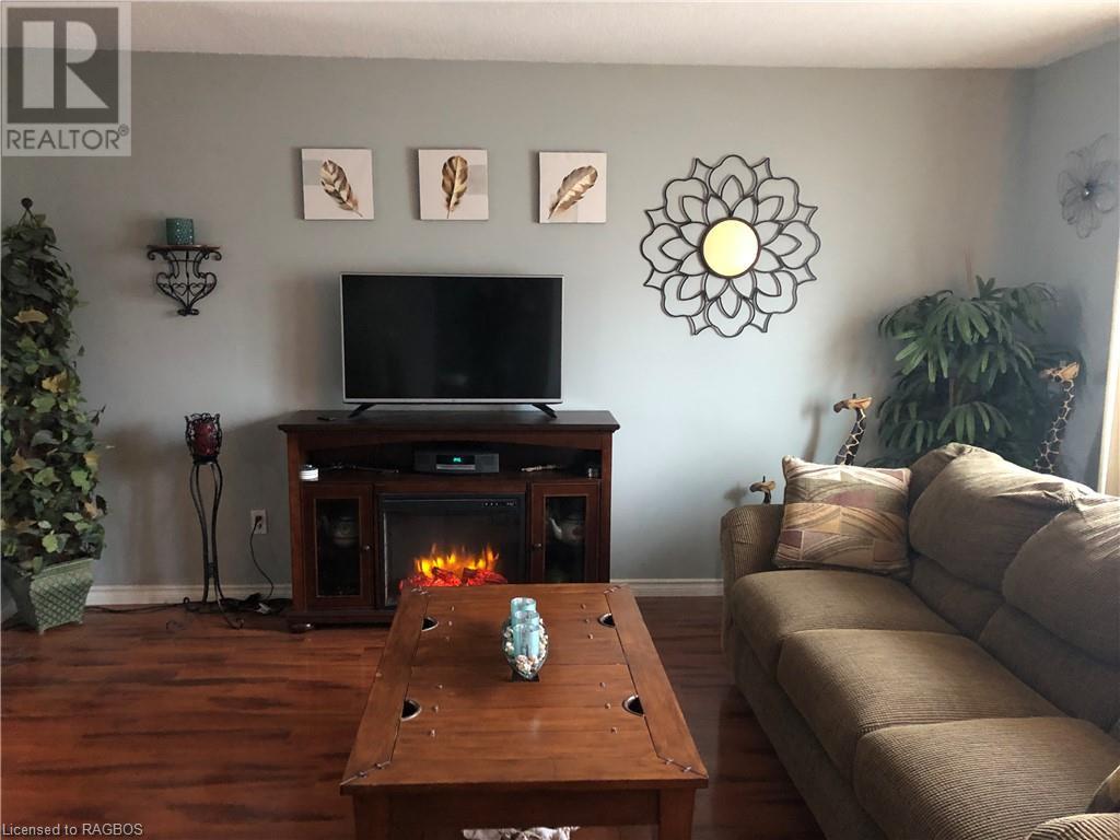 636 Johnston Crescent, Kincardine, Ontario  N2Z 1S7 - Photo 4 - 40525918