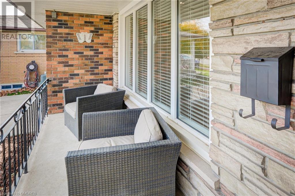 172 (Upper) Kimberly Drive, Hamilton, Ontario  L8K 4L1 - Photo 3 - 40525596