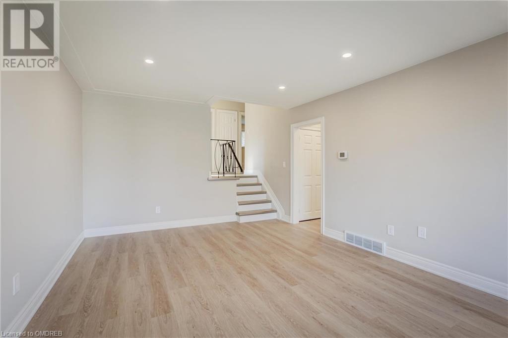 172 (Upper) Kimberly Drive, Hamilton, Ontario  L8K 4L1 - Photo 5 - 40525596