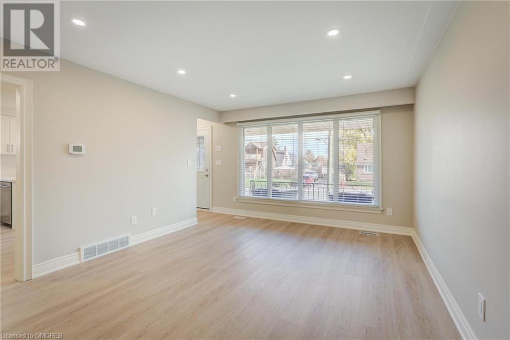 172 (Upper) Kimberly Drive, Hamilton, Ontario  L8K 4L1 - Photo 8 - 40525596