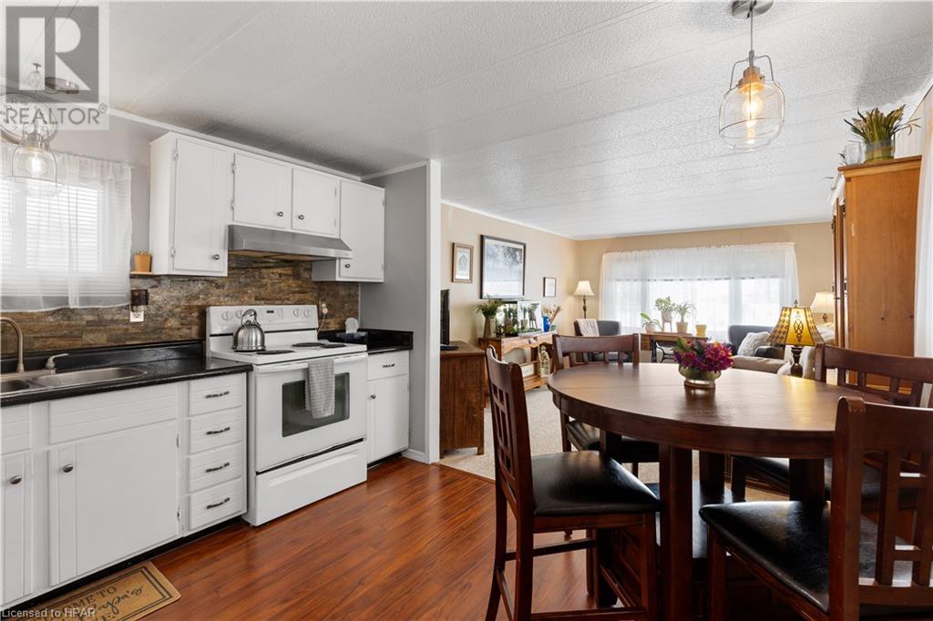 179 Birch Street, Crystal Lake, Ontario  N5A 6S6 - Photo 18 - 40525977