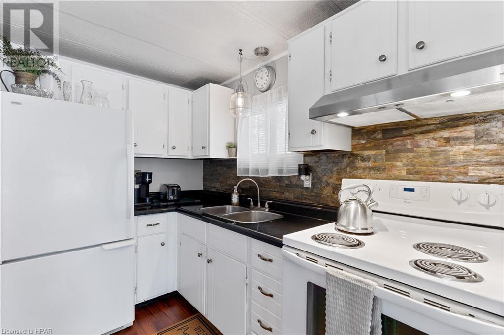 179 Birch Street, Crystal Lake, Ontario  N5A 6S6 - Photo 19 - 40525977