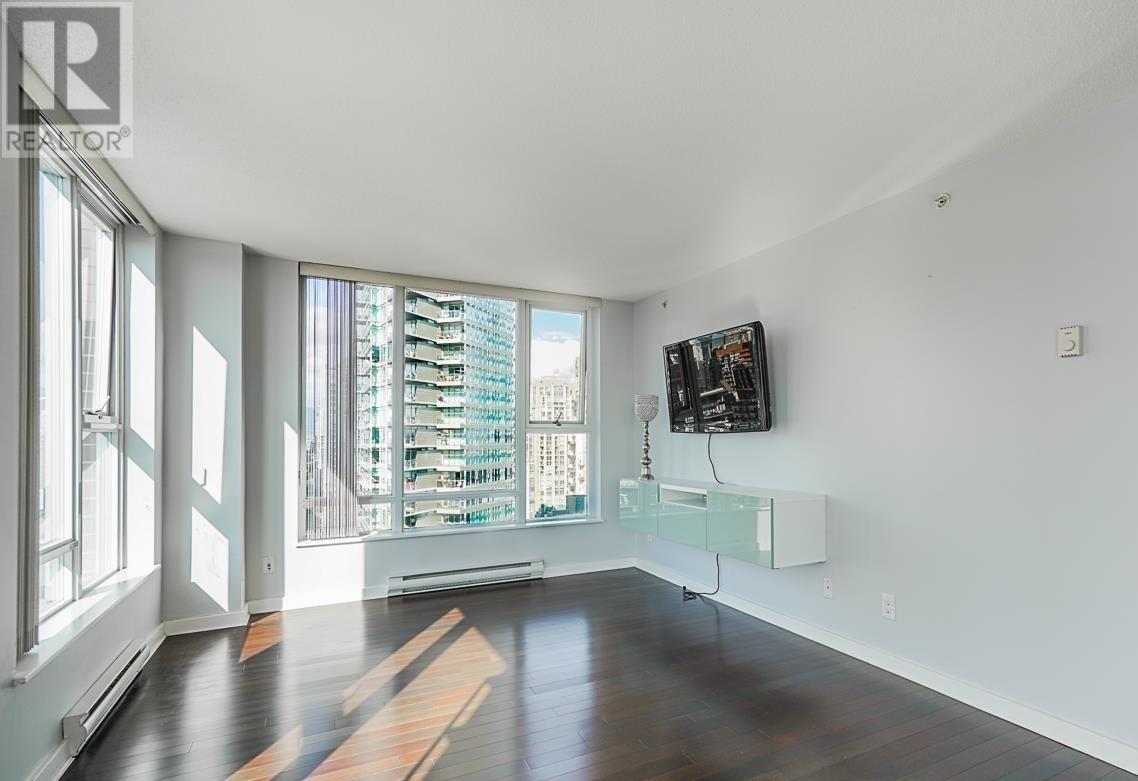 Listing Picture 15 of 32 : 2306 550 PACIFIC STREET, Vancouver / 溫哥華 - 魯藝地產 Yvonne Lu Group - MLS Medallion Club Member