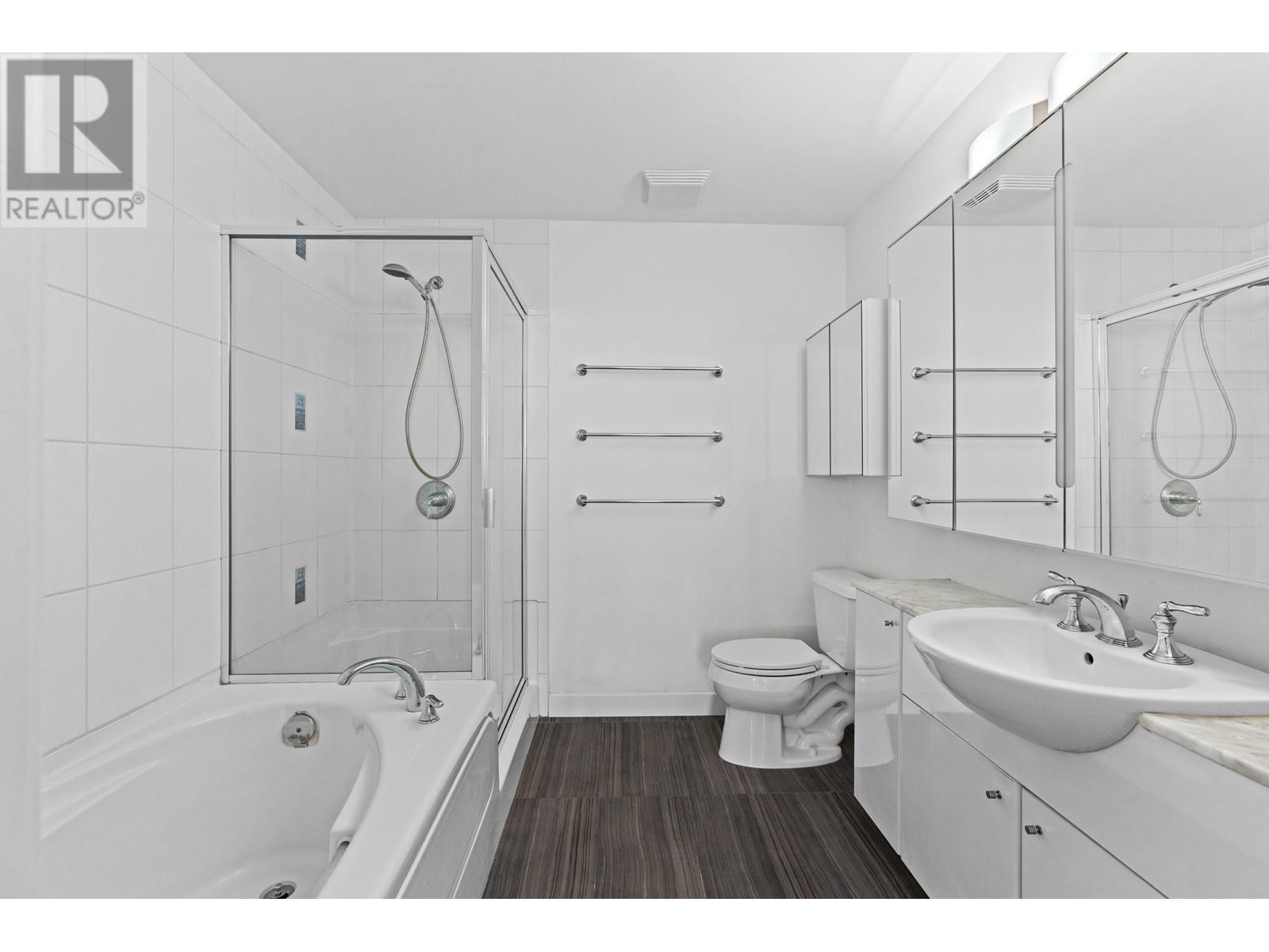 1903 188 E Esplanade, North Vancouver, British Columbia  V7L 4Y1 - Photo 19 - R2839625