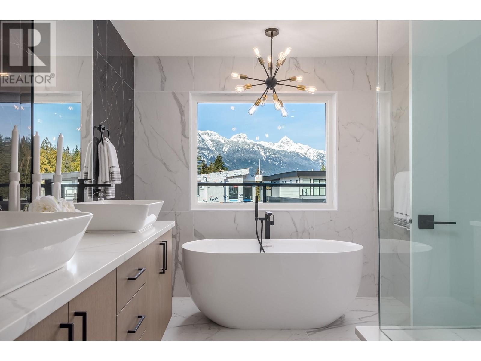 16 3385 Mamquam Road, Squamish, British Columbia  V8B 0E3 - Photo 5 - R2839628