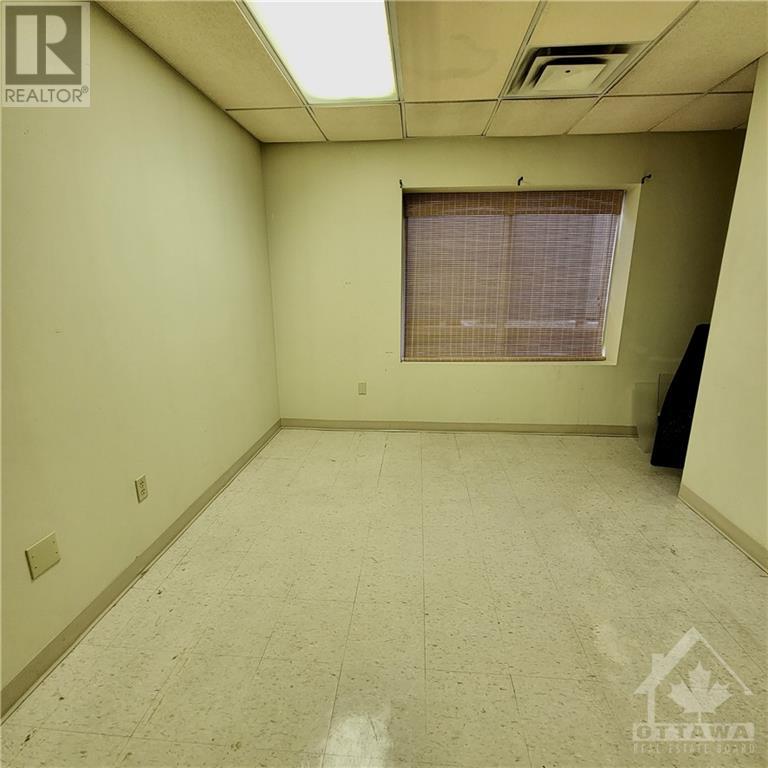 164 Laurier Avenue W Unit#4, Ottawa, Ontario  K1P 5J4 - Photo 2 - 1373050