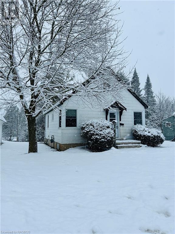 108 7th Street, Hanover, Ontario  N4N 1G4 - Photo 3 - 40526275