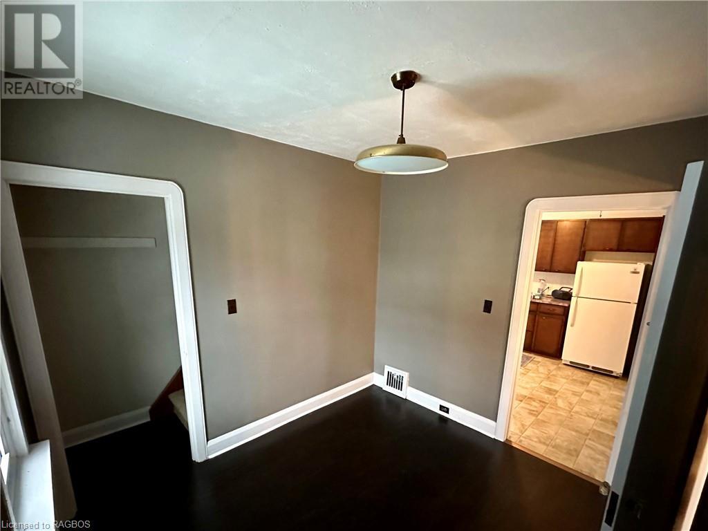 108 7th Street, Hanover, Ontario  N4N 1G4 - Photo 5 - 40526275