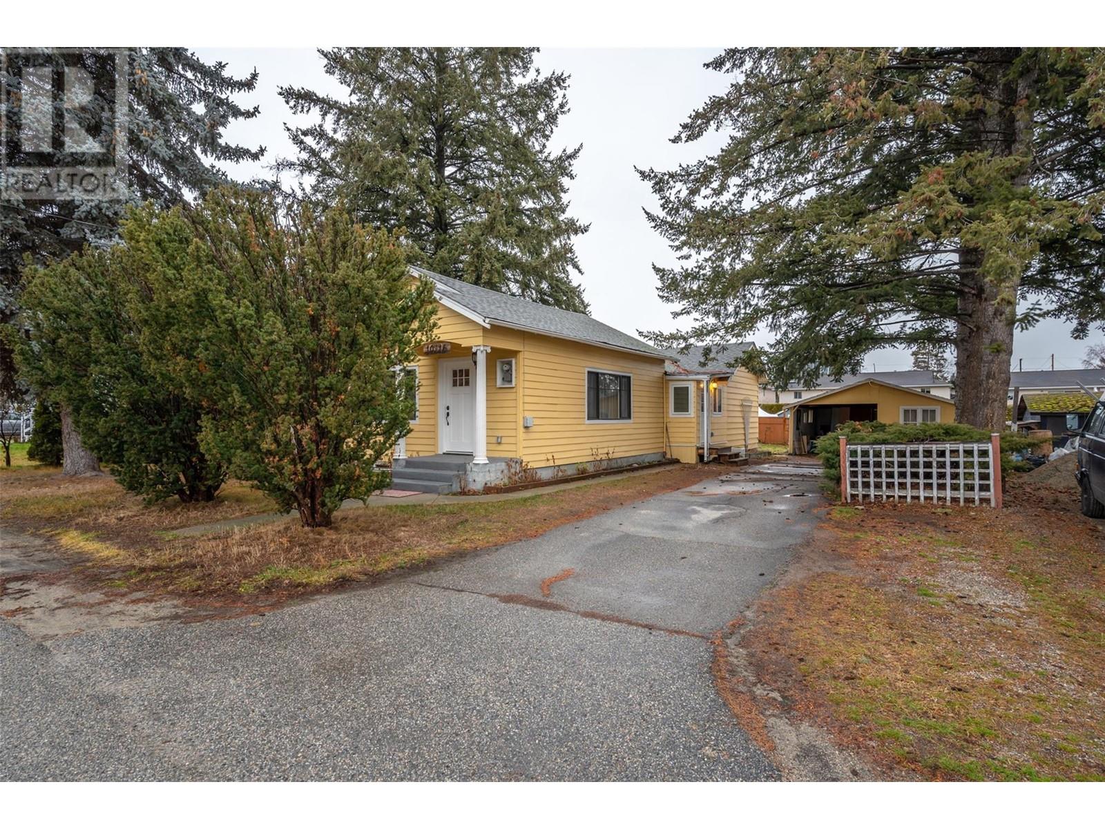 10116 Julia Street, Summerland, British Columbia  V0H 1Z5 - Photo 10 - 10301922