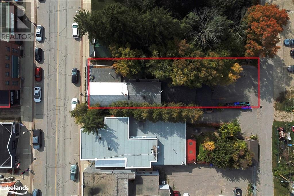 34 Queen Street W, Elmvale, Ontario L0L 1P0 (26121979) Beth and Ryan