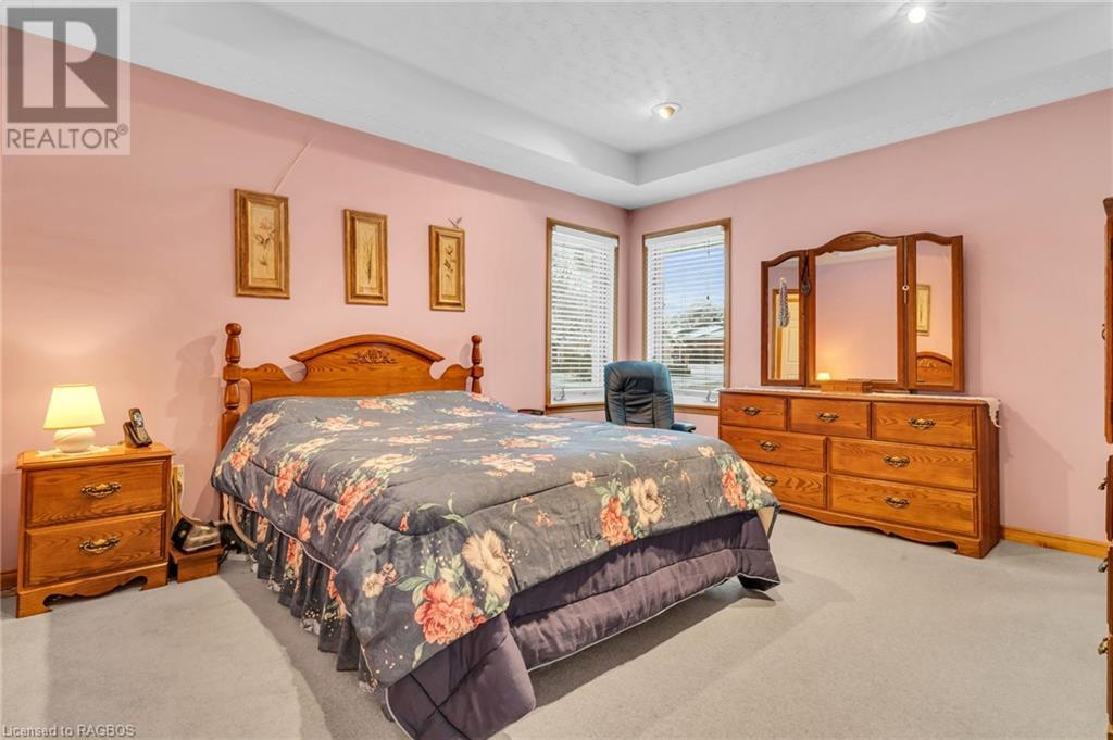 709 17th Street Crescent, Hanover, Ontario  N4N 3S7 - Photo 20 - 40525615