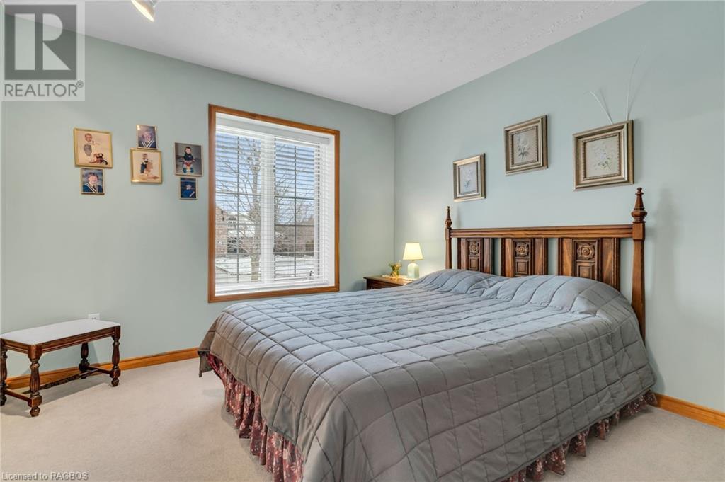 709 17th Street Crescent, Hanover, Ontario  N4N 3S7 - Photo 24 - 40525615