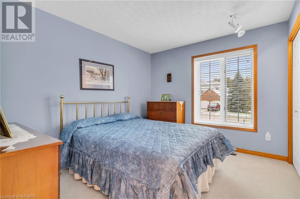 709 17th Street Crescent, Hanover, Ontario  N4N 3S7 - Photo 26 - 40525615