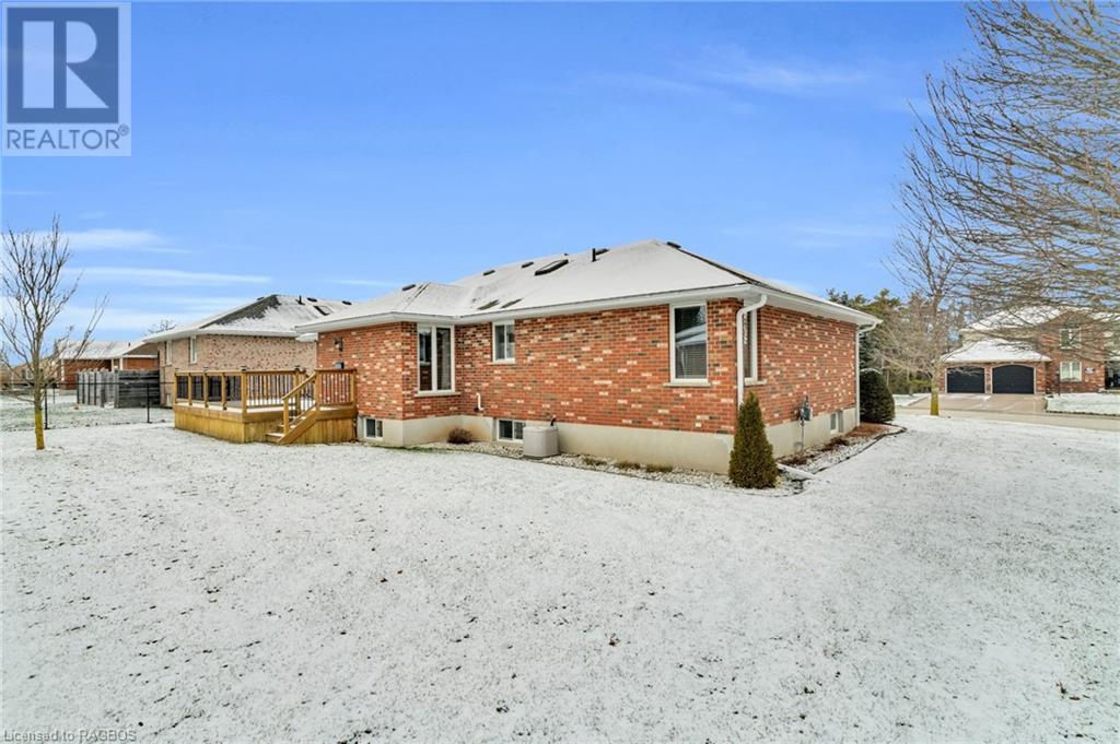 709 17th Street Crescent, Hanover, Ontario  N4N 3S7 - Photo 27 - 40525615