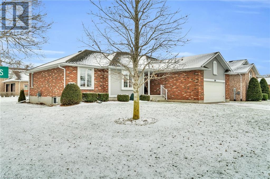 709 17th Street Crescent, Hanover, Ontario  N4N 3S7 - Photo 3 - 40525615