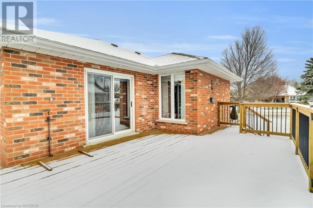 709 17th Street Crescent, Hanover, Ontario  N4N 3S7 - Photo 30 - 40525615