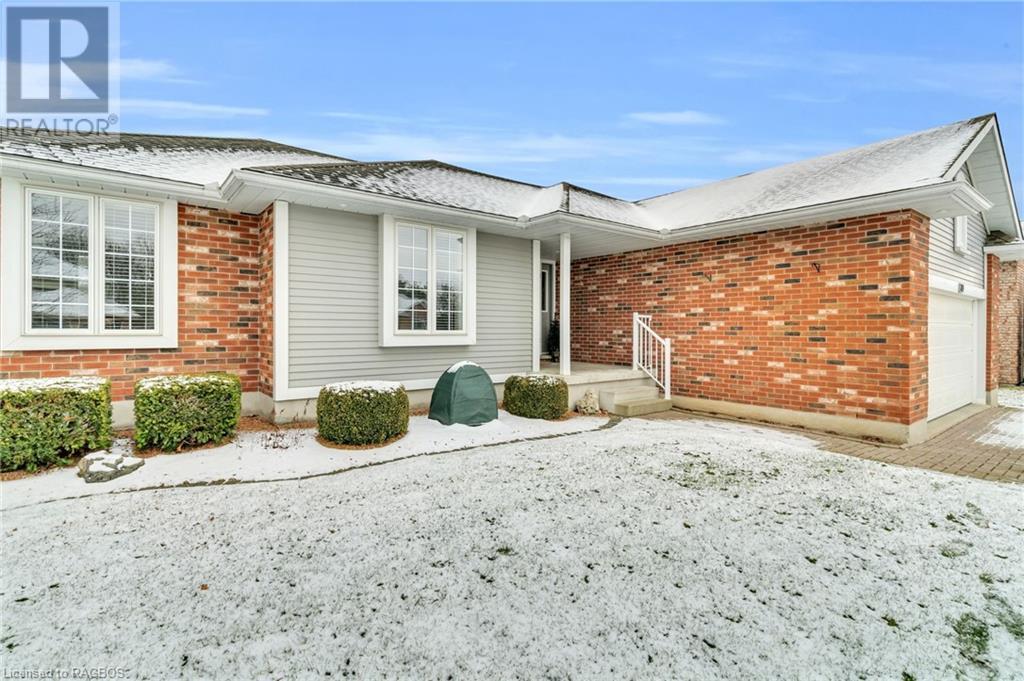 709 17th Street Crescent, Hanover, Ontario  N4N 3S7 - Photo 6 - 40525615