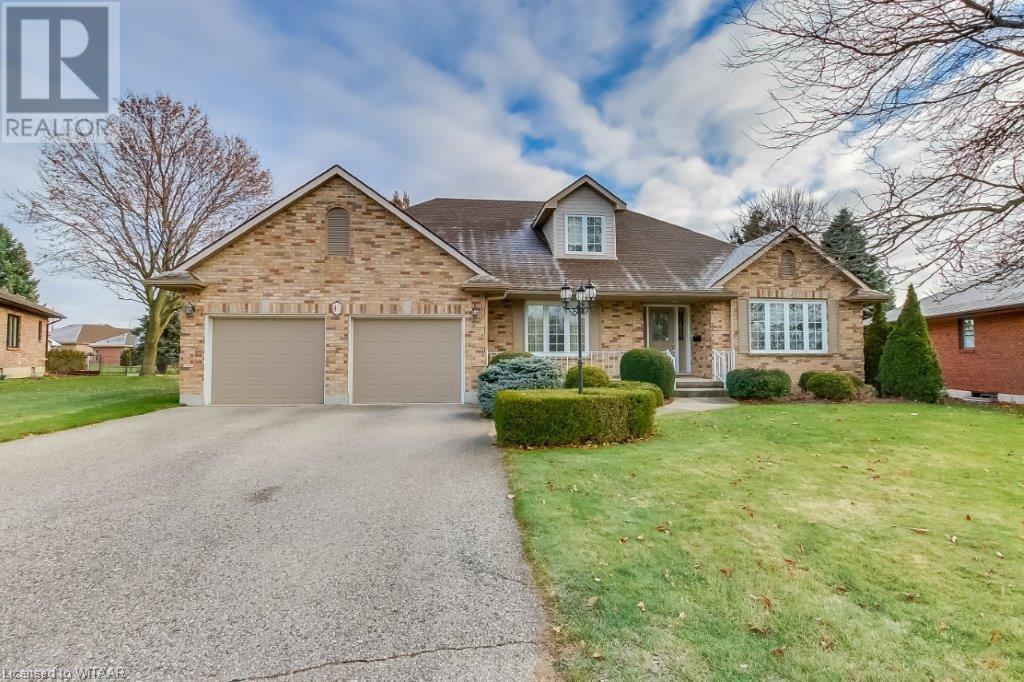 40 Alexander Avenue, Tillsonburg, Ontario  N4G 4Z1 - Photo 1 - 40524835