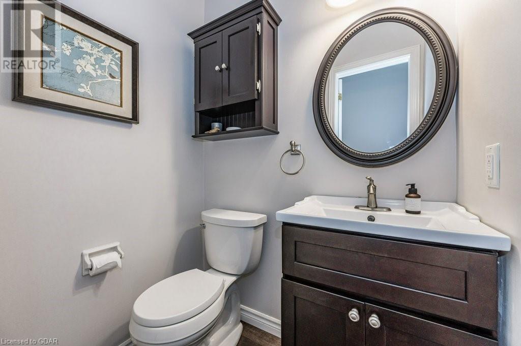 14 Pilkington Street, Ariss, Ontario N0B 1B0 (26393953) Beth and Ryan