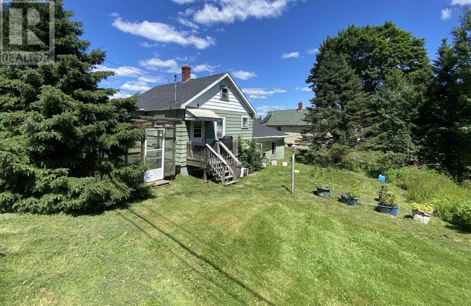 95 Wolfe Street, Liverpool, Nova Scotia  B0T 1K0 - Photo 3 - 202316346