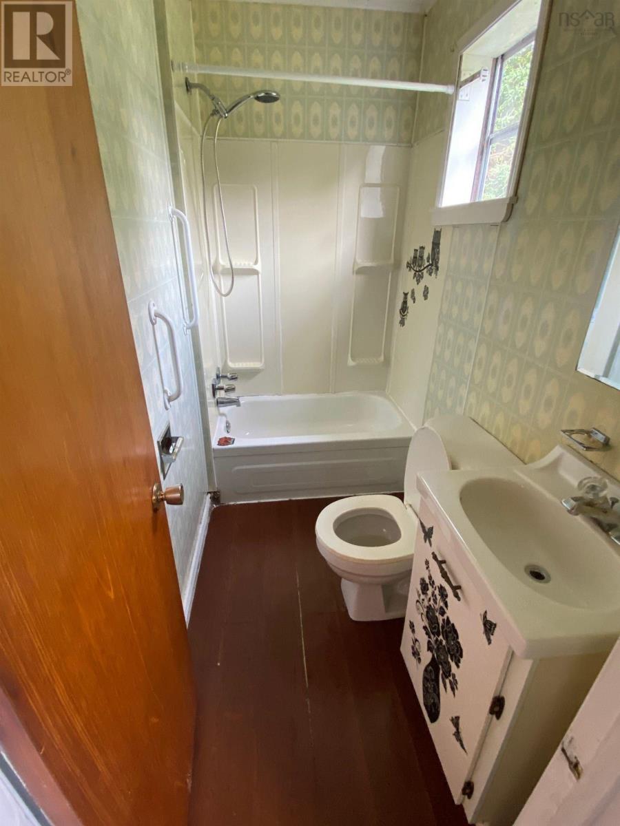 95 Wolfe Street, Liverpool, Nova Scotia  B0T 1K0 - Photo 8 - 202316346
