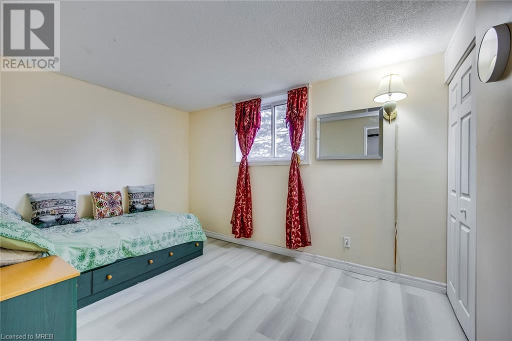 565 Greenfield Avenue Unit# 902, Kitchener, Ontario  N2C 2P5 - Photo 21 - 40527077