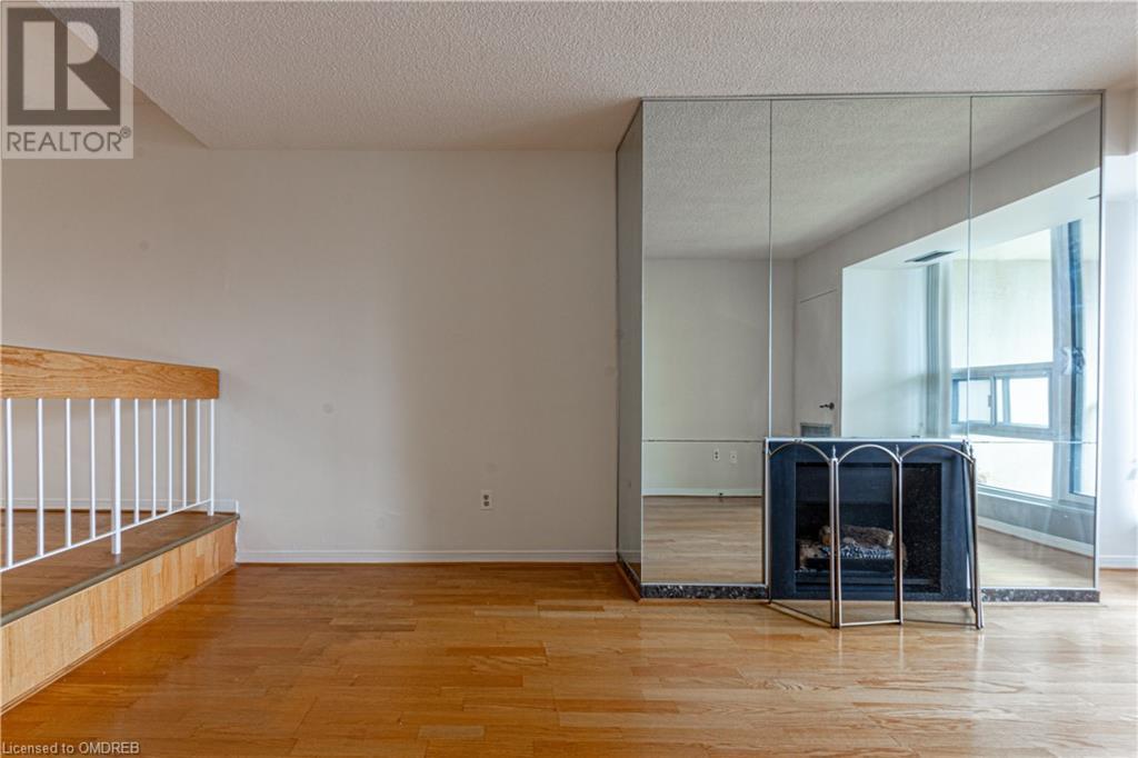 1359 White Oaks Boulevard Unit# 2006, Oakville, Ontario  L6H 2R8 - Photo 8 - 40526446