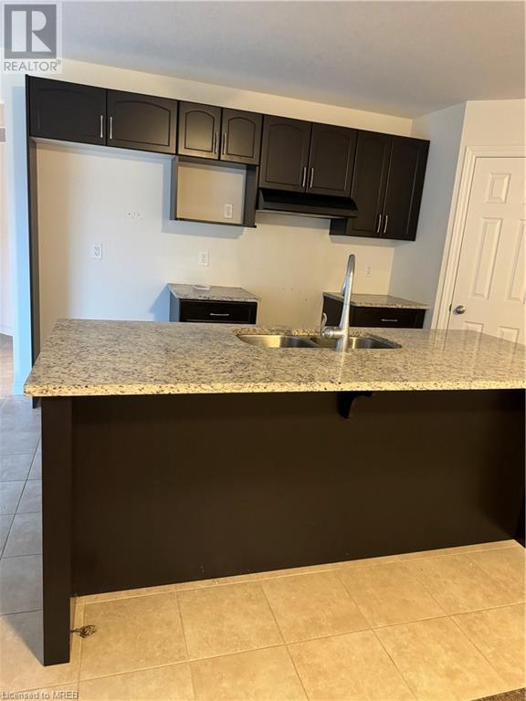4 Chamberlain Avenue, Ingersoll, Ontario  N5C 0B3 - Photo 4 - 40527156