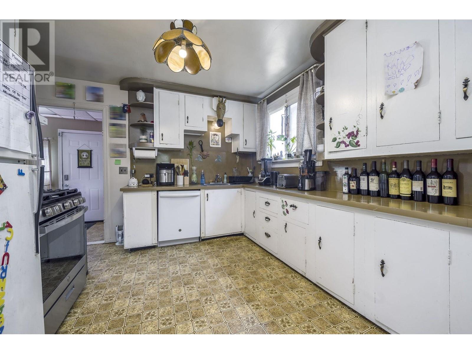 3826 Glendale Street, Vancouver, British Columbia  V5R 1C5 - Photo 11 - R2840151