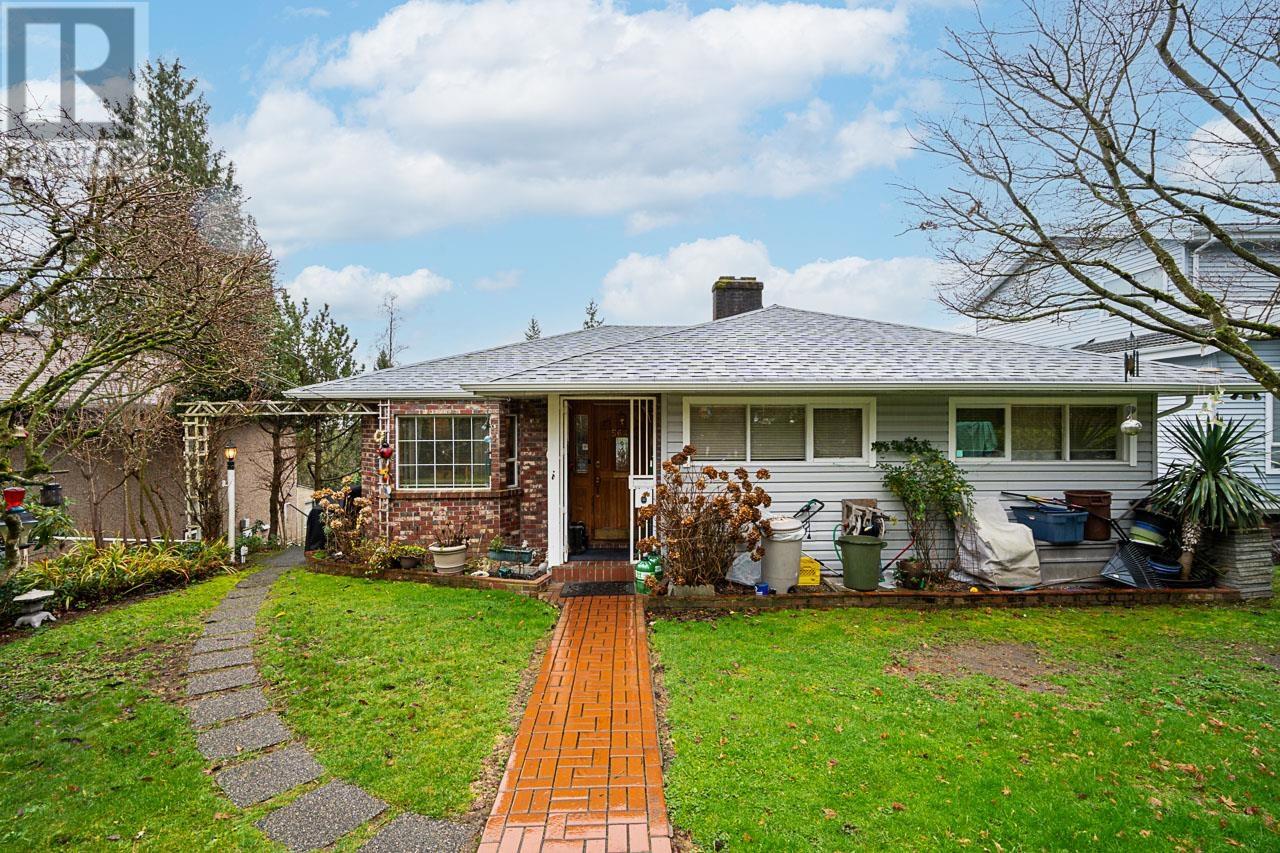 5644 Patrick Street, Burnaby, British Columbia  V5J 3B3 - Photo 1 - R2840169