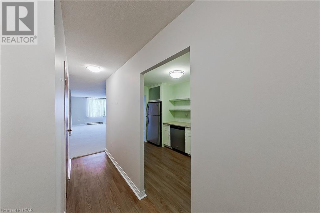 11 Cobourg Street Unit# 103, Stratford, Ontario  N5A 3E4 - Photo 8 - 40526724