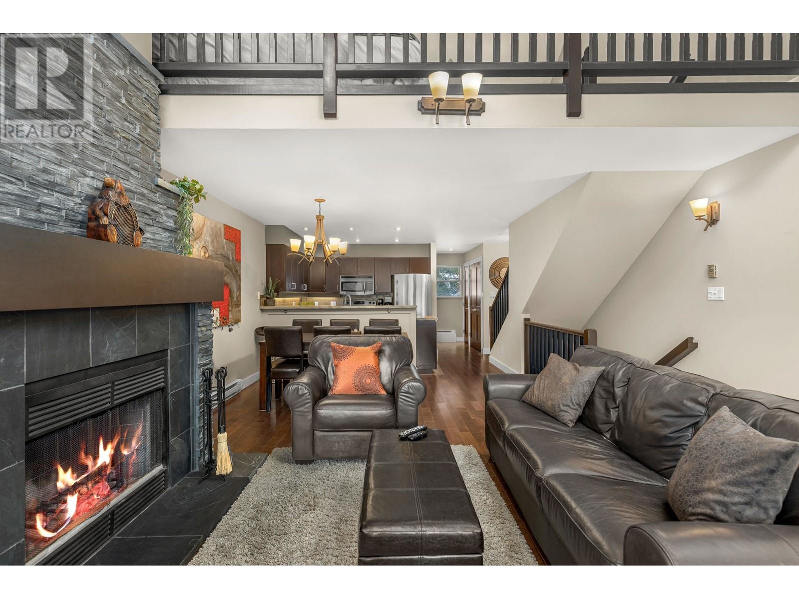 1503 3050 Hillcrest Drive, Whistler, British Columbia  V8E 0T8 - Photo 2 - R2837700