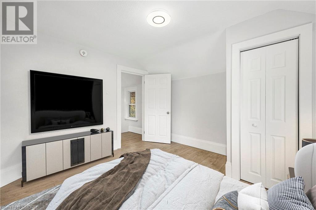 14 Kennedy Avenue, Kitchener, Ontario  N2G 2Z8 - Photo 16 - 40525522