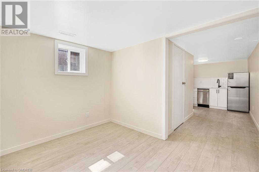 14 Kennedy Avenue, Kitchener, Ontario  N2G 2Z8 - Photo 33 - 40525522