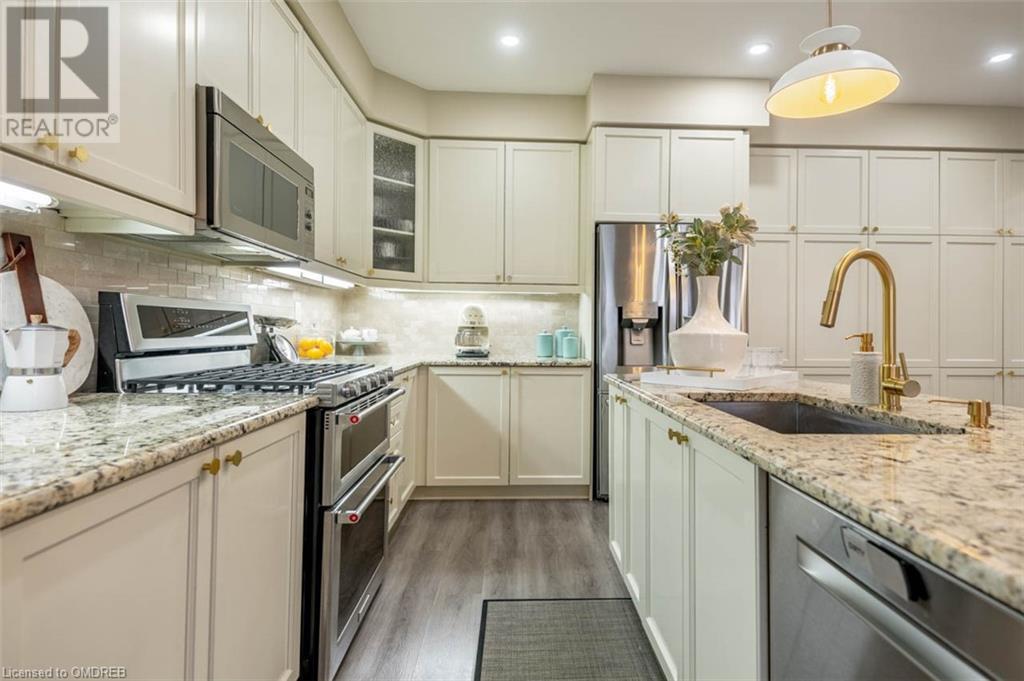 930 Farmstead Drive, Milton, Ontario  L9T 8H9 - Photo 8 - 40523948