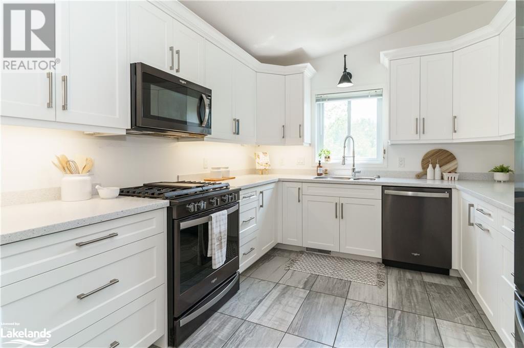 30 Glenwood Drive, Huntsville, Ontario  P1H 1B6 - Photo 14 - 40527622