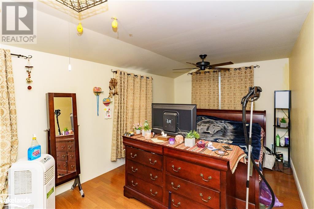 16 Bridge Street, Baysville, Ontario  P0B 1A0 - Photo 14 - 40527536