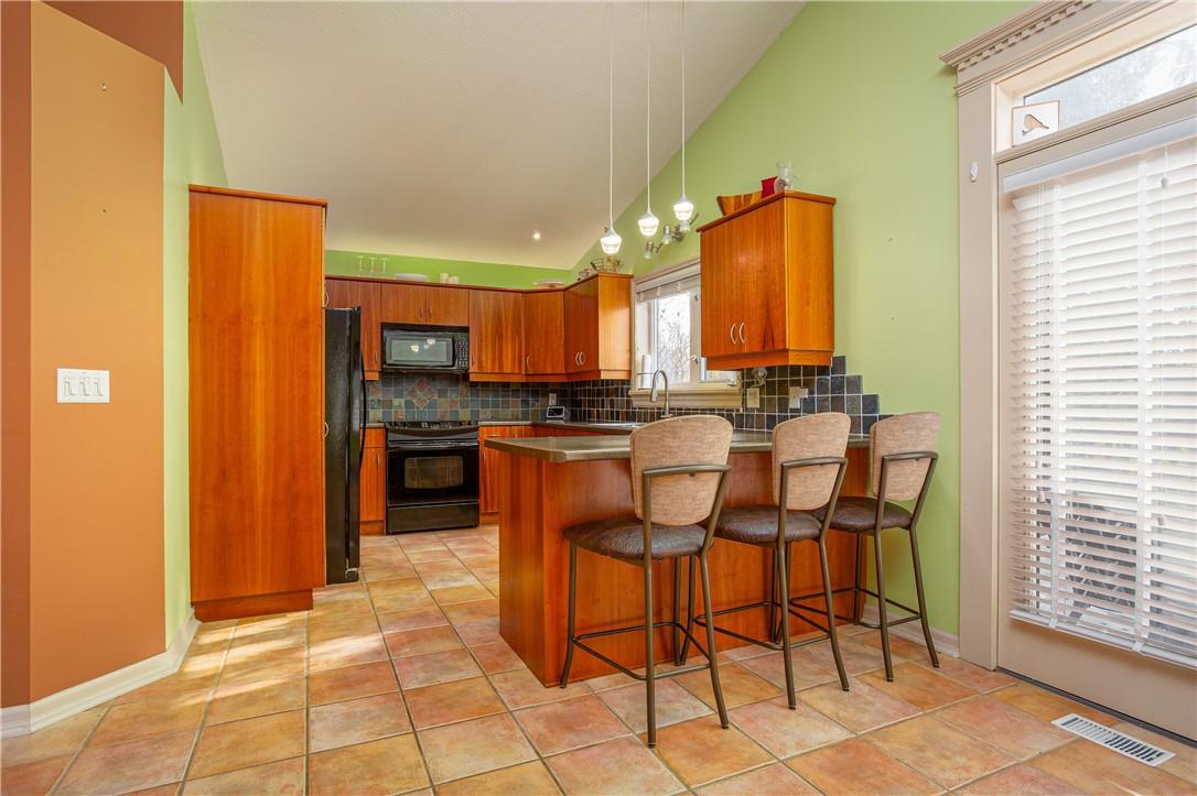 57 Talbot Avenue, Welland, Ontario  L3B 6E9 - Photo 9 - H4182564