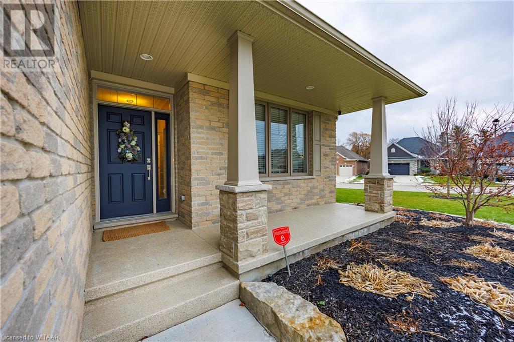 40 Mcguire Crescent, Tillsonburg, Ontario  N4G 0G3 - Photo 2 - 40527213