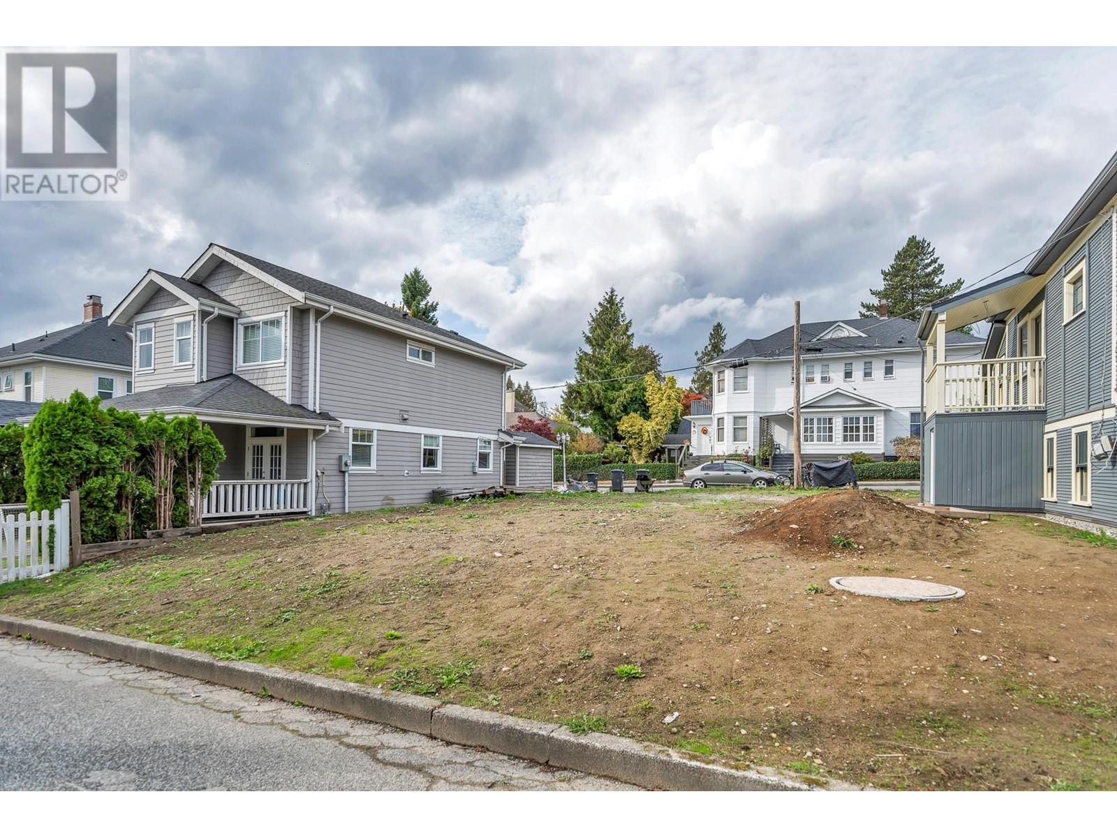 219 Townsend Place, New Westminster, British Columbia  V0V 0V0 - Photo 3 - R2840917