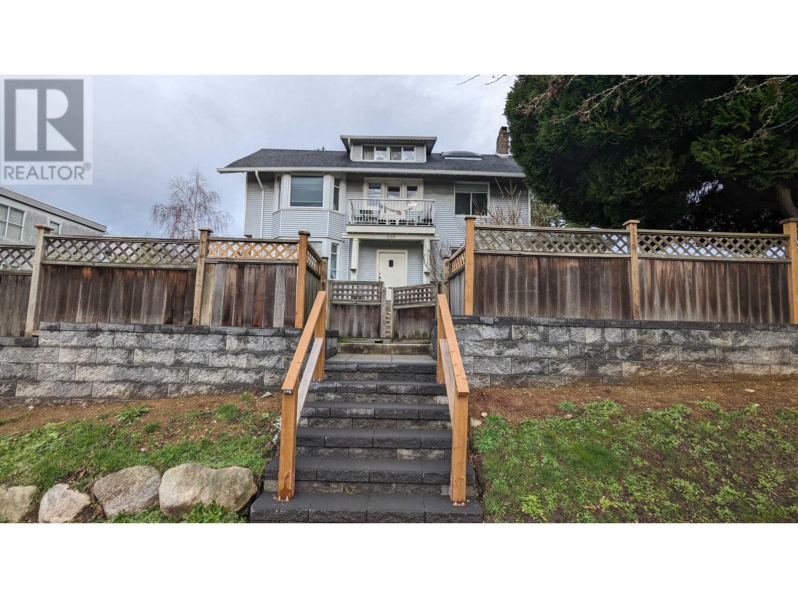Listing Picture 4 of 4 : 1619 E 20TH AVENUE, Vancouver / 溫哥華 - 魯藝地產 Yvonne Lu Group - MLS Medallion Club Member