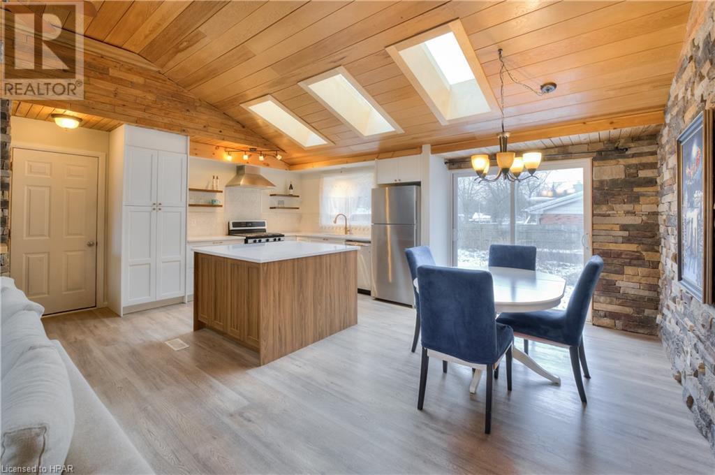 94 Waterloo Street S, St. Marys, Ontario  N4X 0A3 - Photo 5 - 40527241