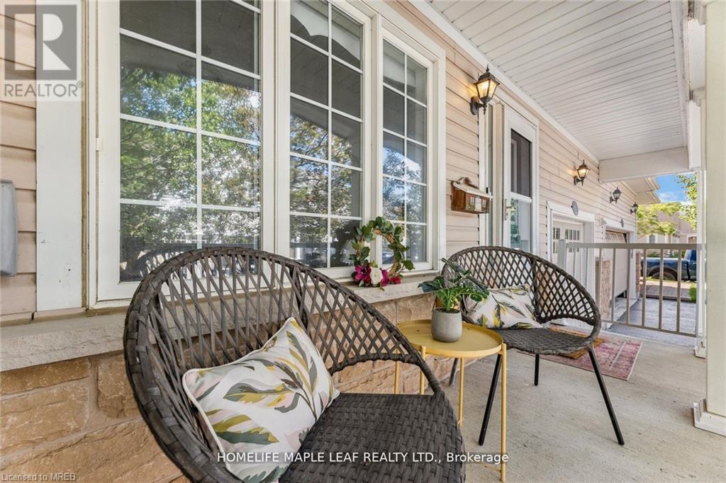 350 Lakebreeze Drive Unit# 8, Clarington, Ontario  L1B 1N2 - Photo 2 - 40528196