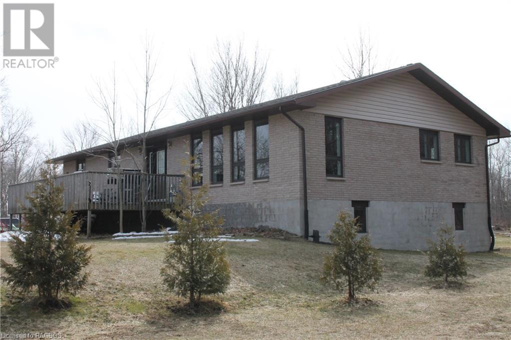 117 East Road, Northern Bruce Peninsula, Ontario  N0H 1W0 - Photo 2 - 40527984